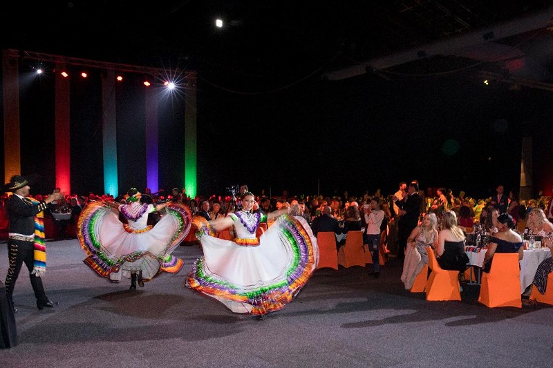 Mexican Dancers